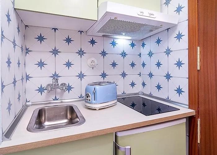 Vintage Seaview 公寓 托雷莫利诺斯